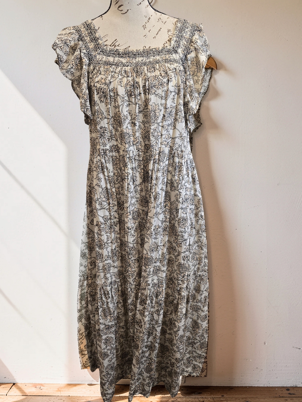 Free People Bonita Floral Smocked Midi Dress Size S EUC